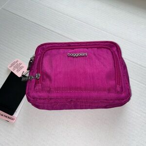 🌼Baggalini Triple Zip Bag🌼